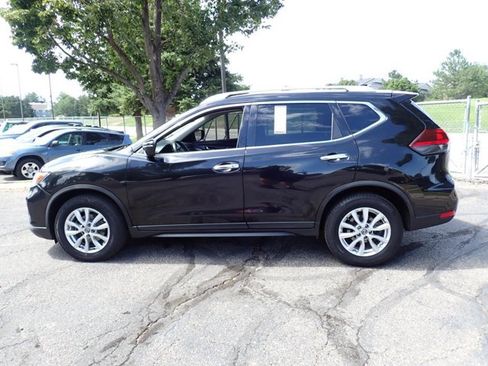Used 2019 Nissan Rogue SV AWD/4WD image 2