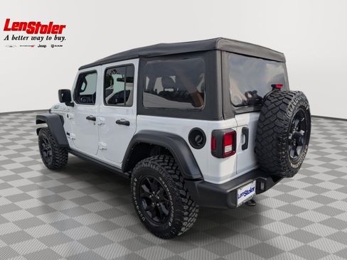 Used 2022 Jeep Wrangler Unlimited Sport AWD/4WD image 3