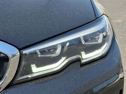 Used 2021 BMW 330i xDrive Sedan w/ Convenience Package AWD/4WD image 13