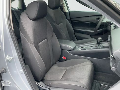 Used 2023 Honda Accord EX image 19