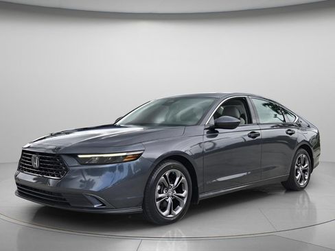 Certified 2023 Honda Accord EX image 9