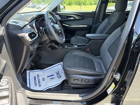 Used 2023 Chevrolet TrailBlazer LT FWD image 20