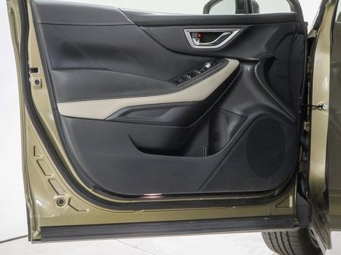 Used 2023 Subaru Forester Limited image 20