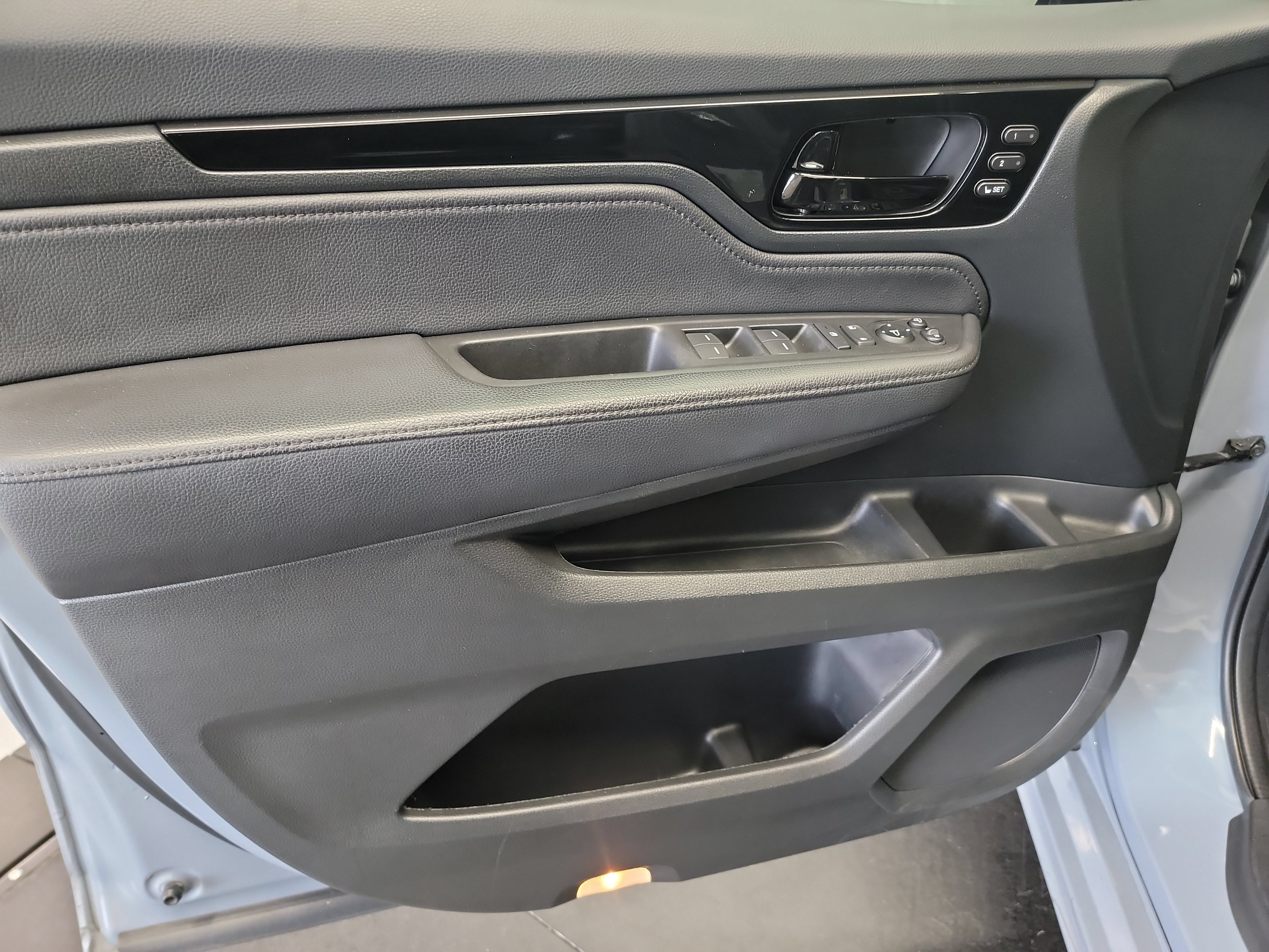 Certified 2023 Honda Odyssey Elite image 13