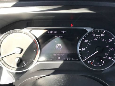 Used 2023 Nissan Rogue SV AWD/4WD image 5