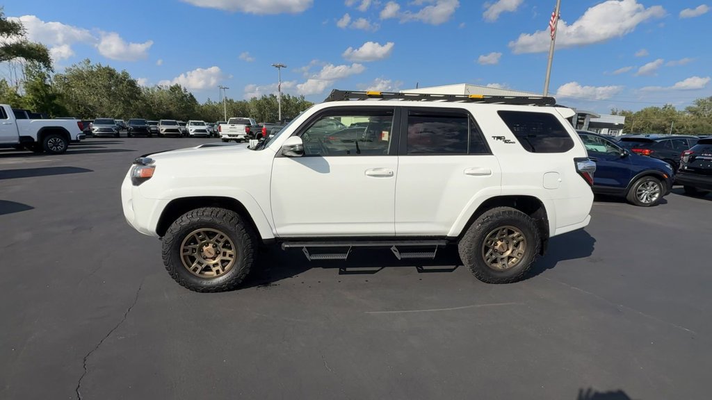 Used 2023 Toyota 4Runner TRD Off-Road Premium w/ Moonroof Package AWD/4WD image 2