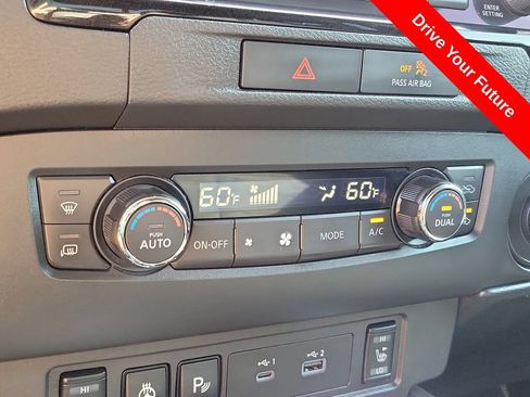 Used 2022 Nissan Frontier SV RWD image 13