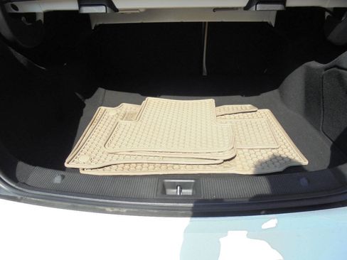 Used 2014 Mercedes-Benz C 300 4MATIC Sedan w/ Premium 1 Package image 40