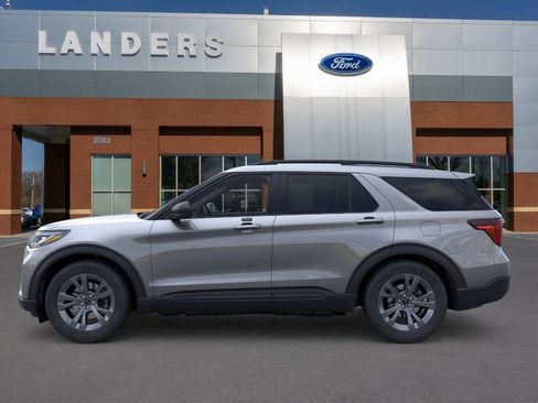 New 2026 Ford Explorer Active image 3