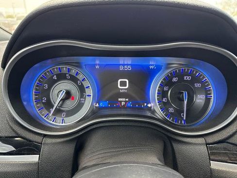 Used 2021 Chrysler 300 S RWD image 6