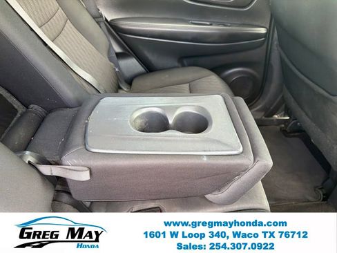 Used 2017 Nissan Rogue SV w/ SV Family Package FWD image 28