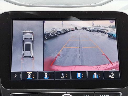 Used 2020 Chevrolet Equinox Premier AWD/4WD image 18