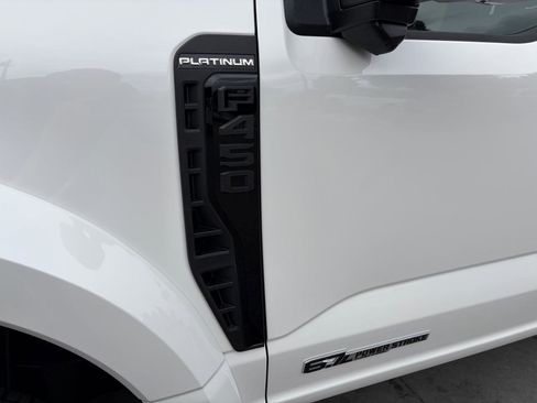 Used 2025 Ford F450 Platinum w/ Camper Package AWD/4WD image 31
