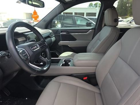 Used 2024 GMC Acadia Elevation w/ Black Edition FWD image 13