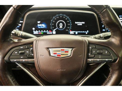 Used 2022 Cadillac Escalade ESV Premium Luxury Platinum image 12