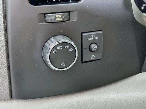 Used 2010 GMC Sierra 1500 SLE w/ Power Pack Plus AWD/4WD image 14