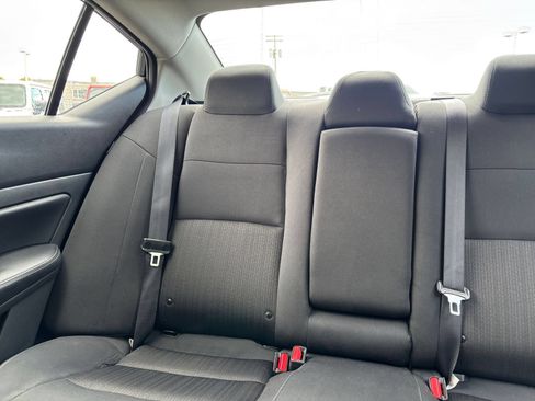 Used 2025 Nissan Altima 2.5 SV FWD image 35