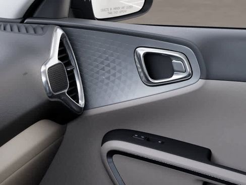 New 2025 Kia Soul LX image 25