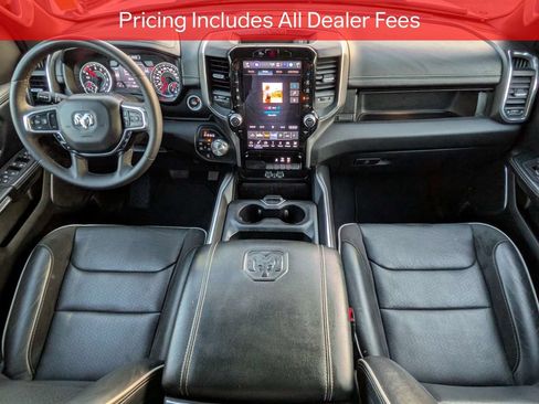 Used 2025 RAM 1500 Laramie AWD/4WD image 15