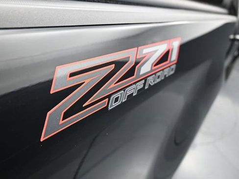 Used 2021 Chevrolet Colorado Z71 w/ Safety Package AWD/4WD image 17