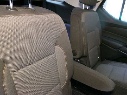 Used 2019 Chevrolet Traverse LT w/ LPO, Floor Liner Package AWD/4WD image 11