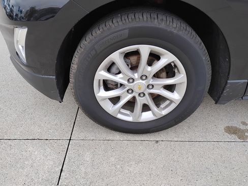 Used 2020 Chevrolet Equinox LT FWD image 23