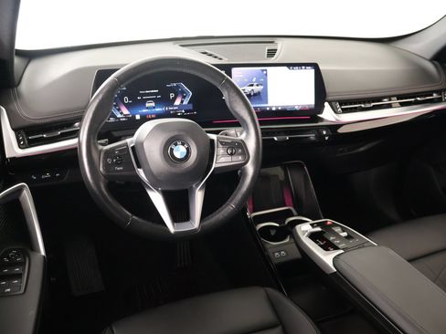 Used 2025 BMW X1 xDrive28i w/ Convenience Package AWD/4WD image 2