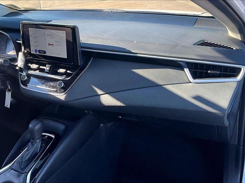 Used 2024 Toyota Corolla LE image 17