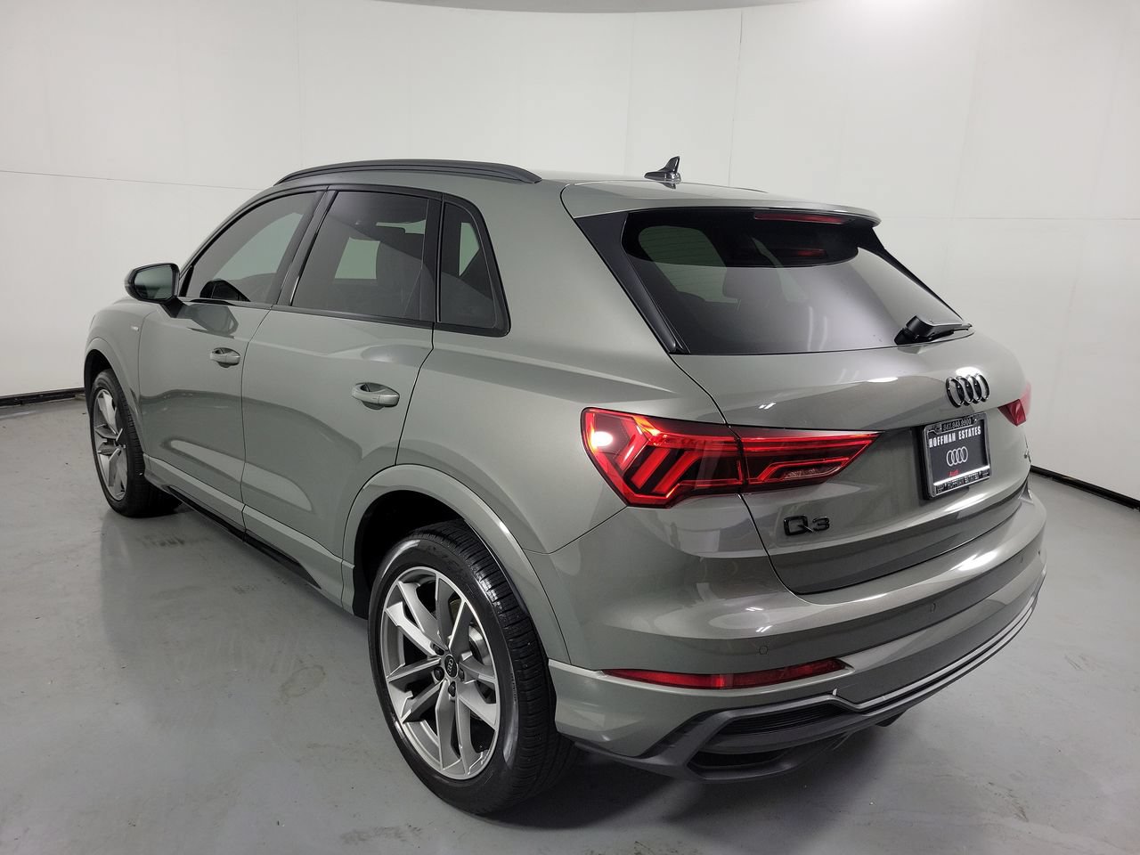 Used 2025 Audi Q3 2.0T Premium AWD/4WD image 6