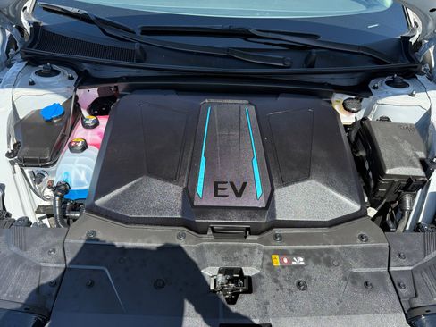 Certified 2024 Hyundai Ioniq 5 SEL image 20