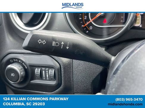 Used 2018 Jeep Wrangler Unlimited Sahara AWD/4WD image 21