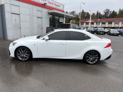 Used 2017 Lexus IS 300 F Sport w/ F Sport Package image 4
