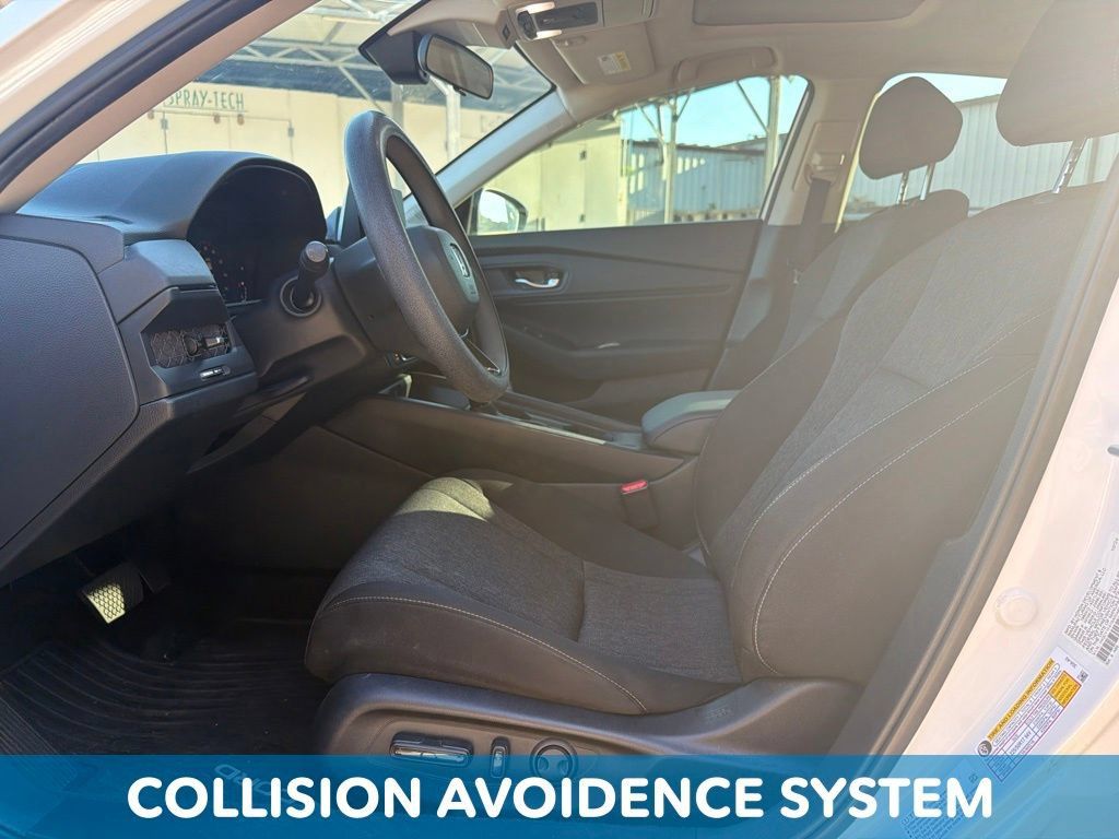 Used 2025 Honda Accord SE image 9