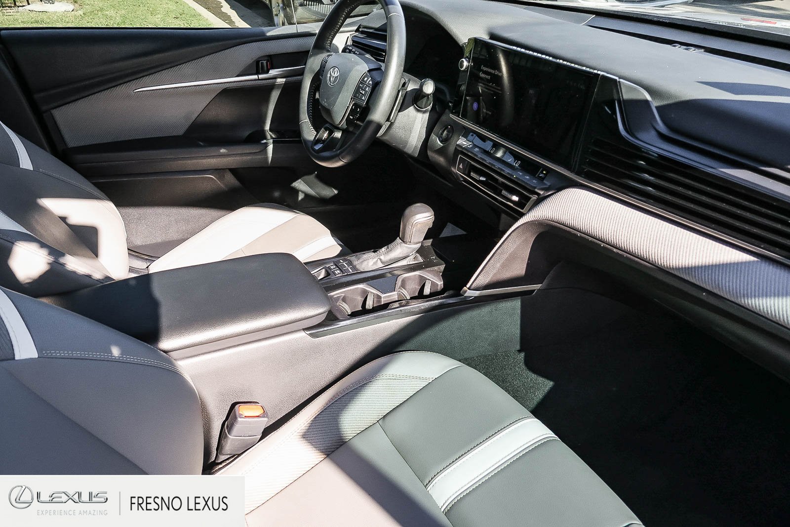 Used 2025 Toyota Camry SE w/ Multimedia Upgrade Package FWD image 12