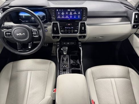 Used 2023 Kia Sorento SX image 14