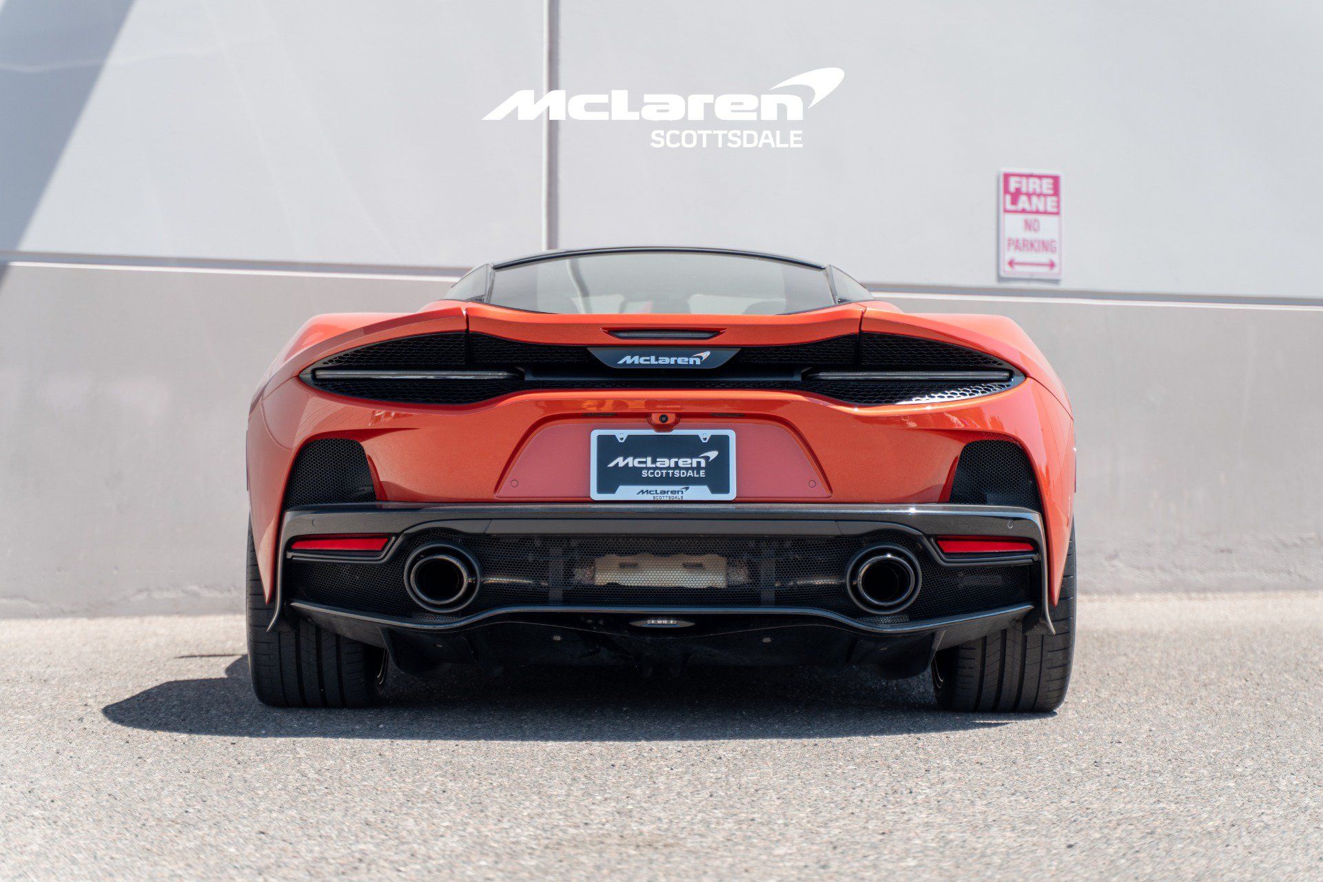 Used 2023 McLaren GT RWD image 6