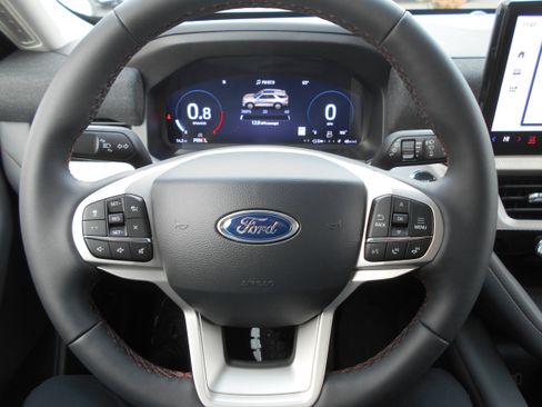 New 2026 Ford Explorer Active w/ Active Comfort Package image 32