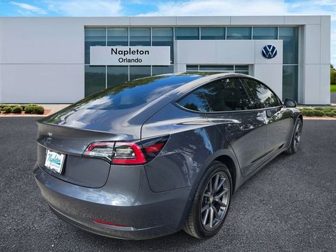 Used 2022 Tesla Model 3 Standard Range RWD image 4