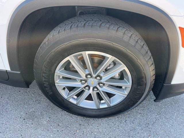 Used 2023 Chevrolet Traverse LT AWD/4WD image 16