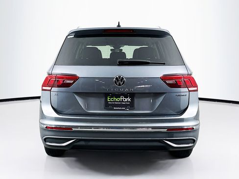 Used 2024 Volkswagen Tiguan SE image 7