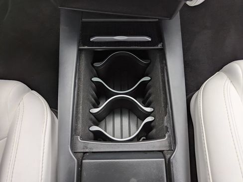 Used 2020 Tesla Model X Long Range AWD/4WD image 25