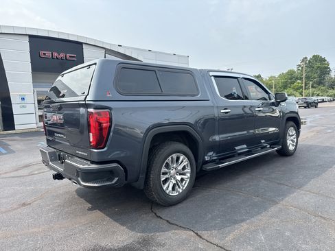 Used 2021 GMC Sierra 1500 Denali AWD/4WD image 3