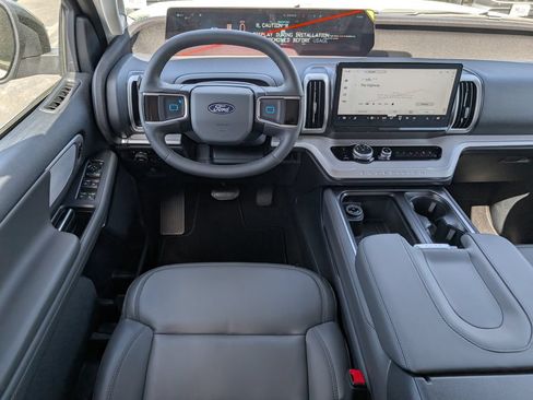 New 2026 Ford Expedition Max Active AWD/4WD image 8