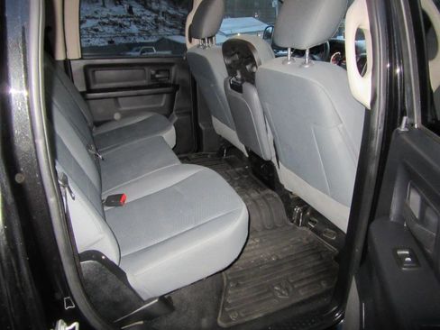 Used 2016 RAM 3500 Tradesman w/ Chrome Appearance Group image 12