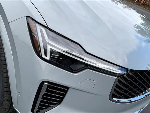 New 2026 Volvo XC90 B5 Plus image 33