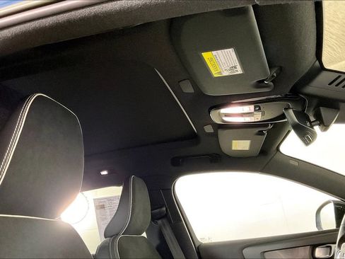 Used 2023 Volvo XC40 Recharge Plus AWD/4WD image 29