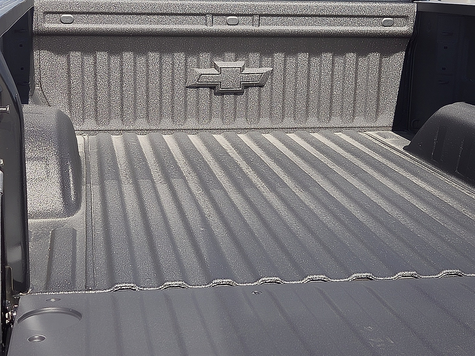 New 2026 Chevrolet Silverado 1500 RST w/ Redline Edition AWD/4WD image 8