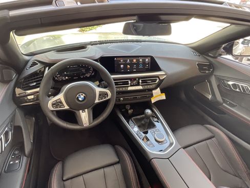New 2026 BMW Z4 M40i RWD image 19