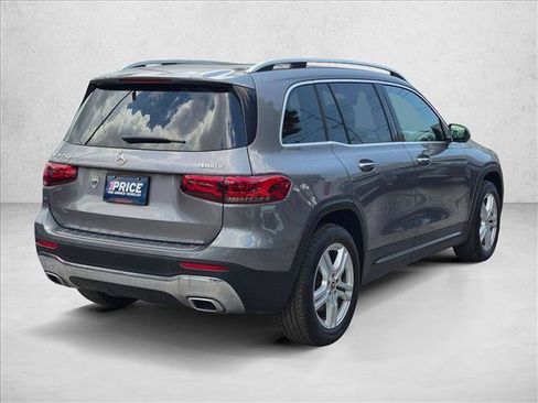Used 2021 Mercedes-Benz GLB 250 4MATIC image 5