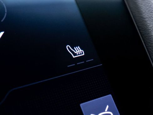 Certified 2024 Porsche Taycan image 25